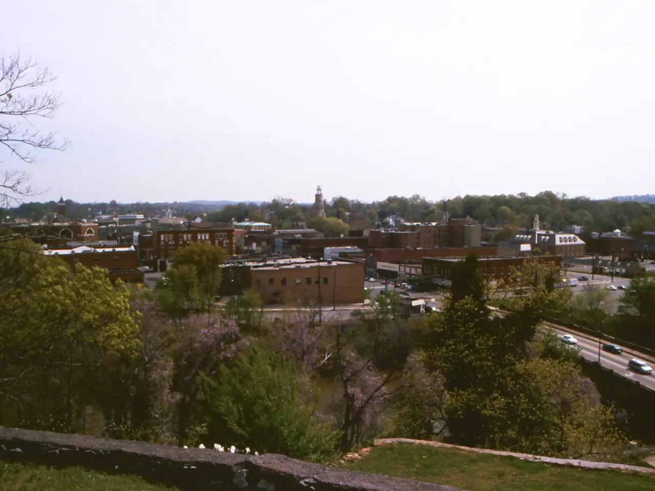 Urging a gradual strategy to combat COVID-19, the Cities Day proposes action.