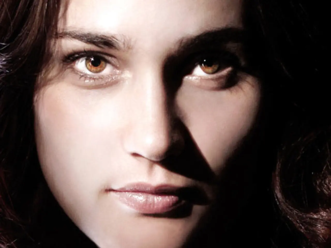 Navigating Intimacy and Relationships for Eczema Sufferers: Overcoming Obstacles and Offering...