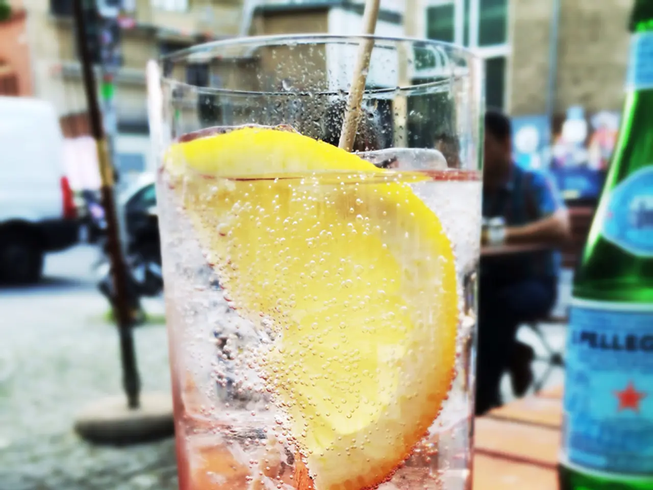 Soothe Your Mind: Discovering the Calmative Properties of Lemon Balm in Easing Anxiety