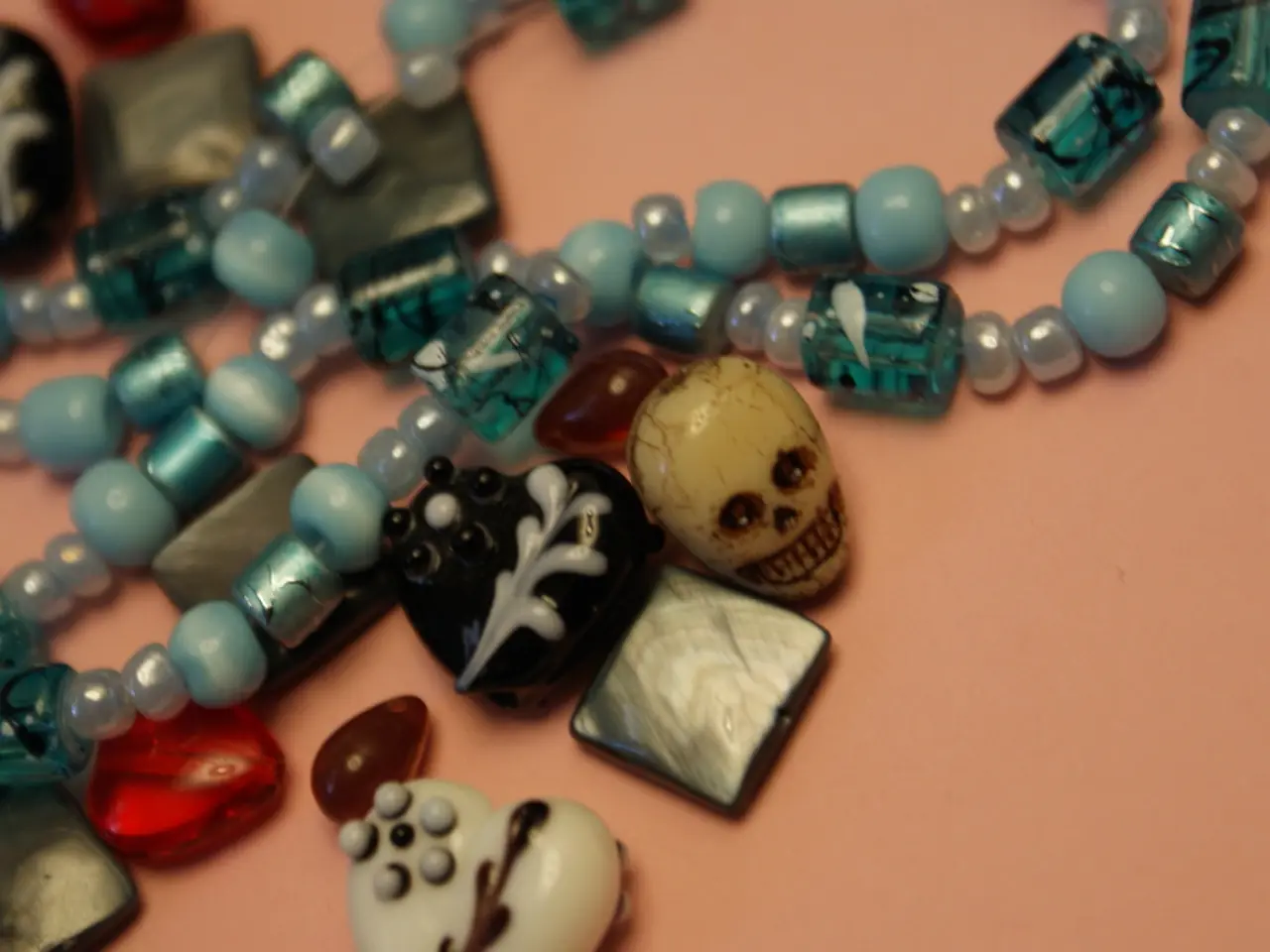 Comprehensive Guide on Dental Jewelry Insertions: What You Should Understand