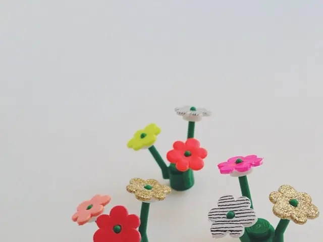 AI Struggles with Comprehending Flora: Human Advantage in Identifying Flowers