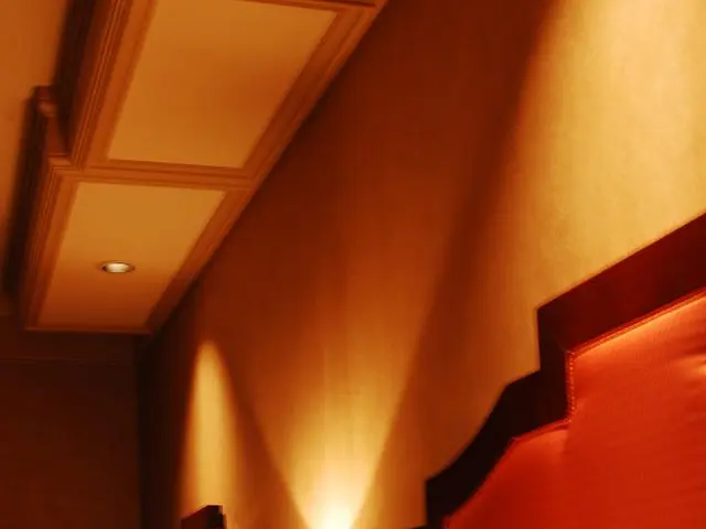 Interpreting Nighttime Visions: Unmasking Implicit Symbolism in Dreams about Chairs