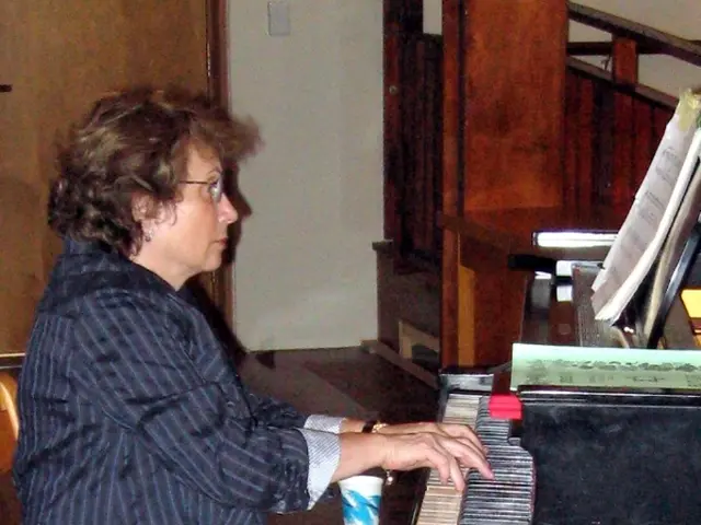 Music Listening Aids Alzheimer's Patients in Memory Recall