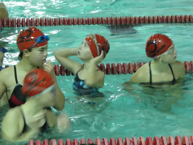 "Outdoor swimming parents under accusation for frequent need to rescue their children"