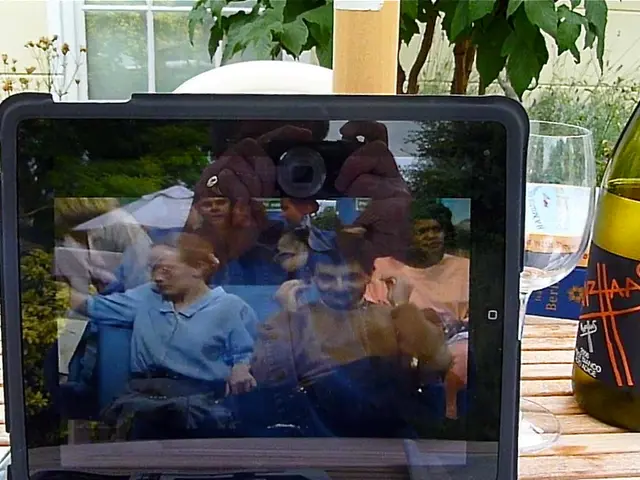 Revolutionary Dual-function Molecule Fuels OLED Screens and Advanced Medical Imaging Technology