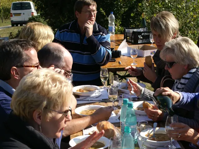 Times of food consumption linked to increased likelihood of excessive weight