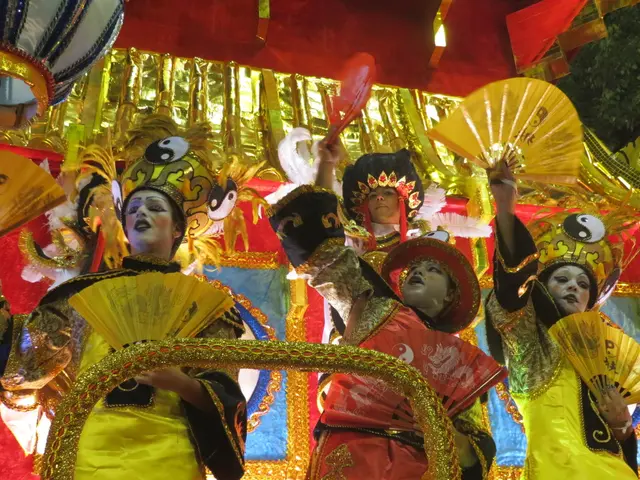 Outdoor mask mandates are lifted